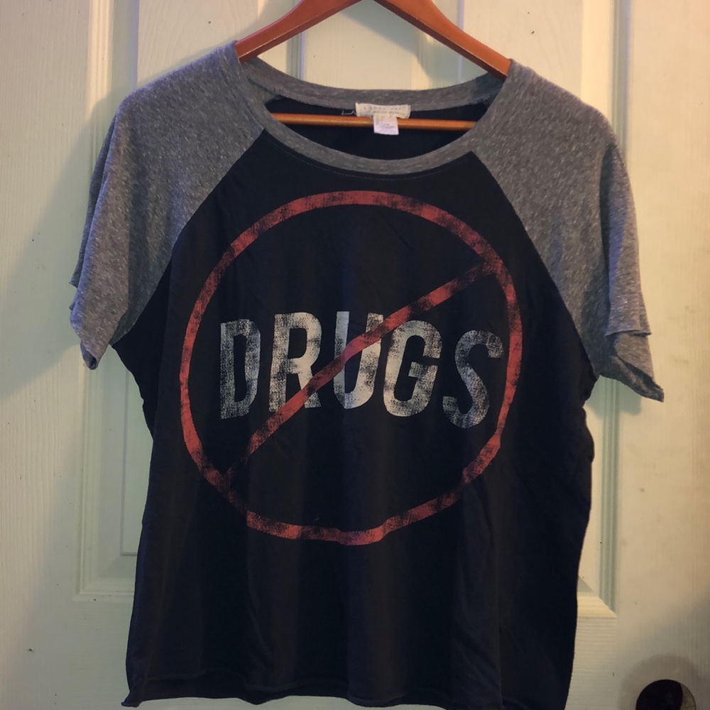 No drugs tee